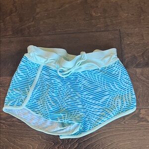 Athleta girls Blue and White Patterned lined Shorts xl/14